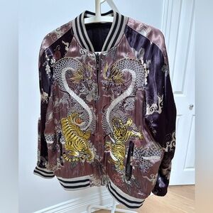 limited edition ZARA
EMBROIDERED  TIGER + DRAGON BOMBER REVERSAL JACKET